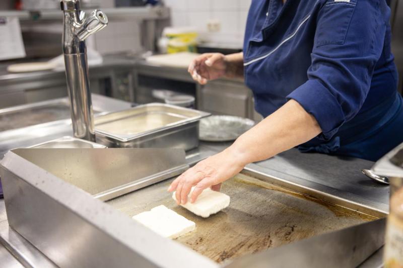 Probekochen für den ersten Burgerabend im Stiftkeller- Stift Schlägl