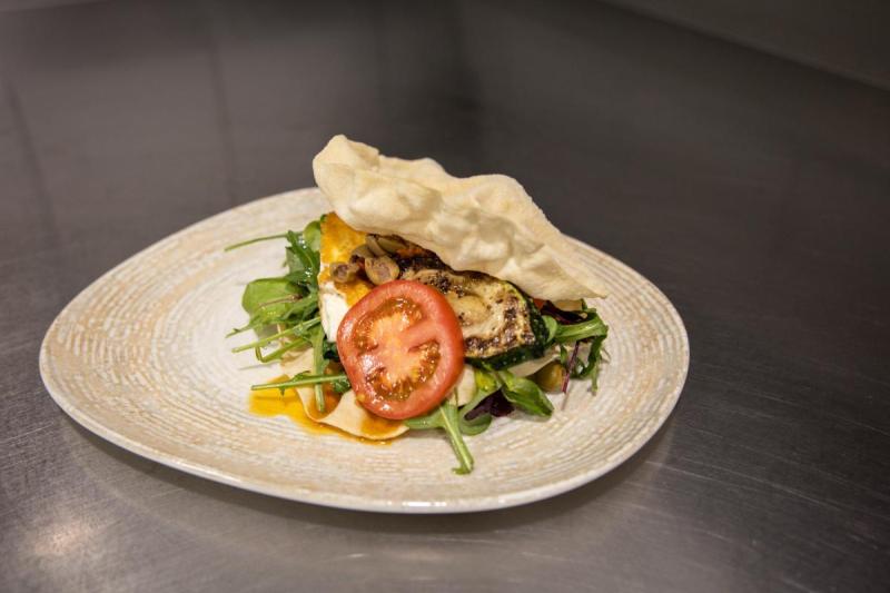 Probekochen für den ersten Burgerabend im Stiftkeller- Stift Schlägl